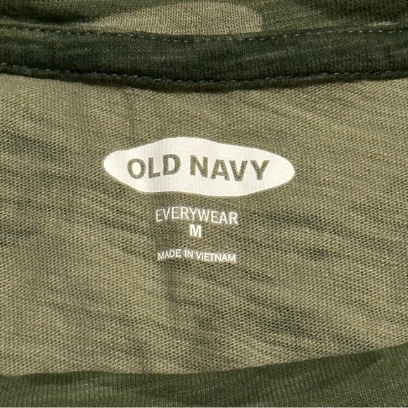 Old Navy Camo Print Crew Neck Short Sleeve T-Shirt Women's M Medium - Picture 2 of 8
